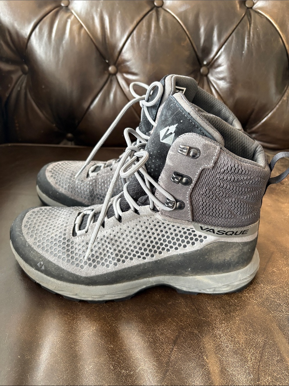 Vasque Gore-Tex Men's Gray and Black Trail Hiking Boots Size 10